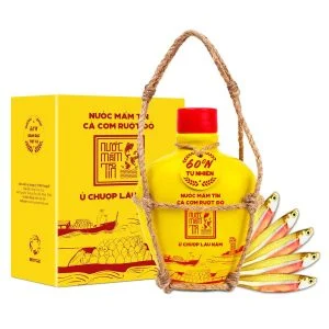 [Tặng Sốt trộn gỏi và Nước tương 3in1] Hộp Quà Đậm Đà Tình Thân GỒM 1 Nước Mắm Tĩn Hiệu Tôm Biển 60N 500ml Và 1 Tĩn Cá Cơm Ruột Đỏ 250 ml không chất bảo quản